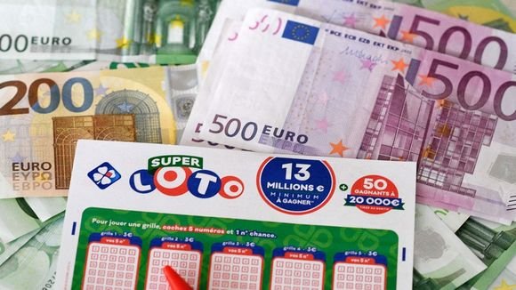 GAGNER AUX JEUX DE HASARD ET PARIS SPORTIF ET AUTRES 
